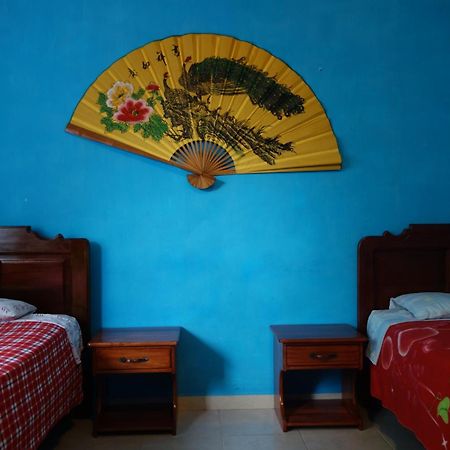 Hostal Tena Naui Zewnętrze zdjęcie