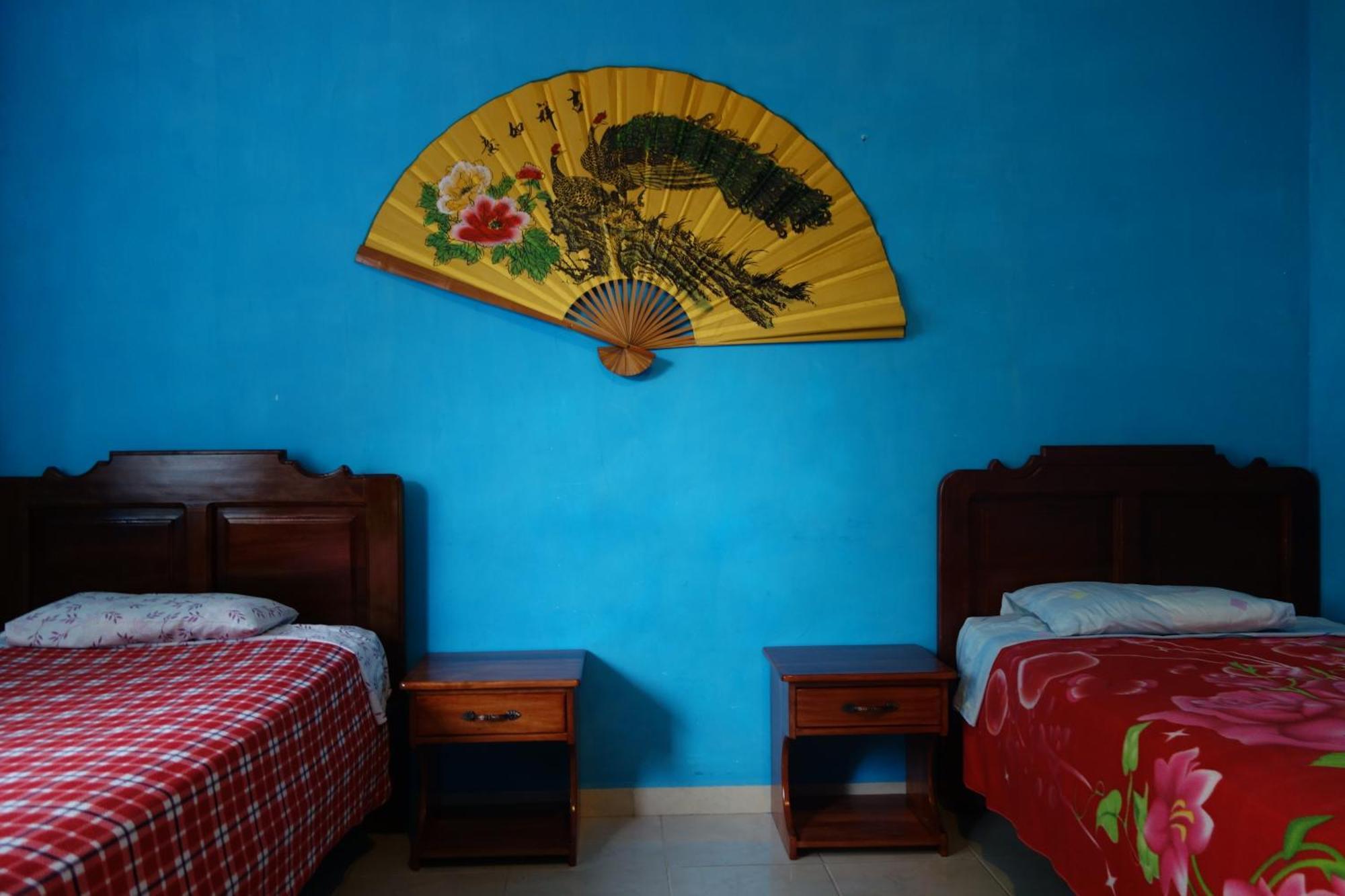 Hostal Tena Naui Zewnętrze zdjęcie