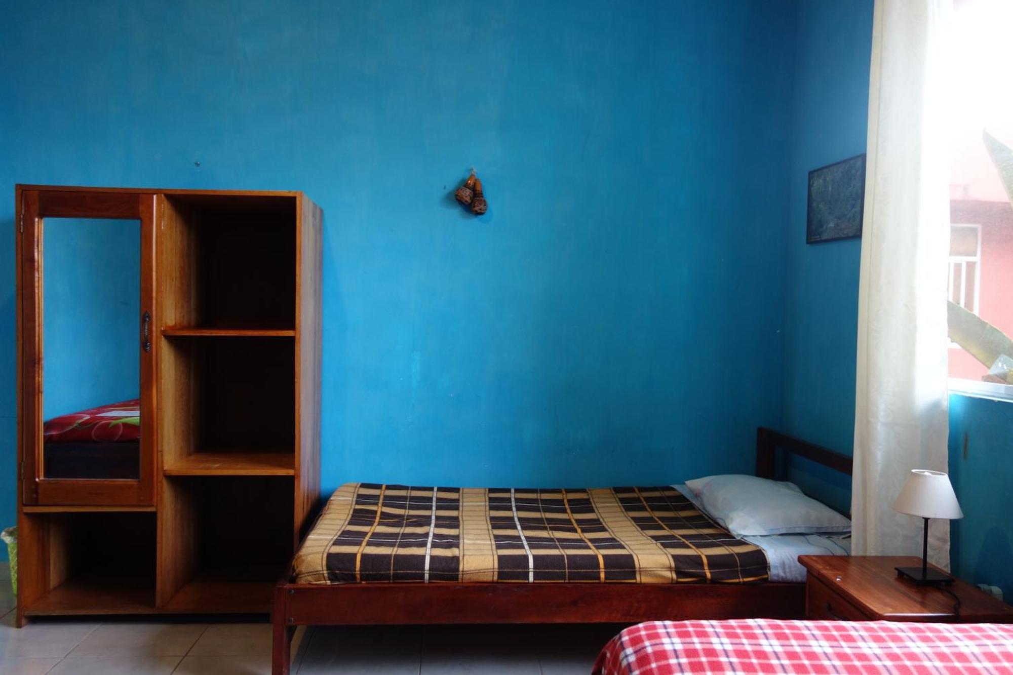 Hostal Tena Naui Zewnętrze zdjęcie