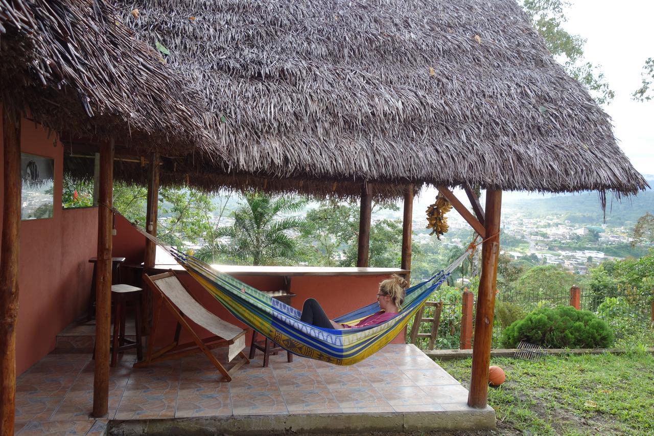 Hostal Tena Naui Zewnętrze zdjęcie